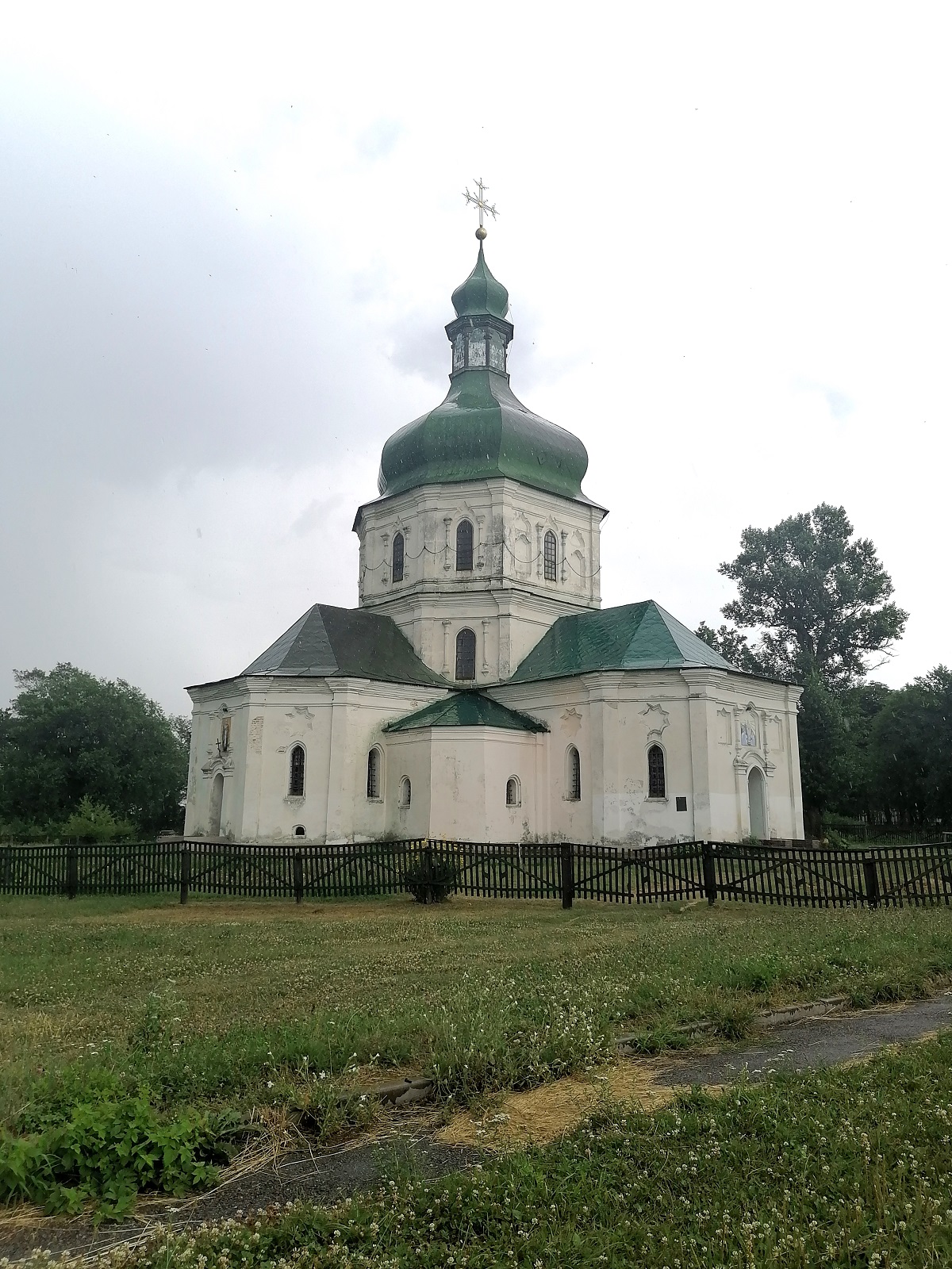 Пляжи, история и природа: готовый маршрут по Черниговщине для ярких выходных